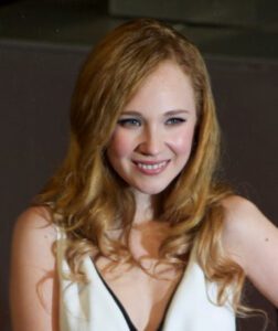 Juno Temple Body Measurements, Bra Size, Height, Weight